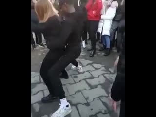 video скандальный танец осетинки и негра sex