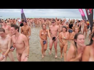 video bw skinny dip guinness world record attempt gisborne 2012 попытка установить рекорд гиннеса нова зеландия sex