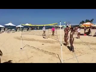 video бразилия сочные бразильянки играют в пляжный волейбол mp4 sex