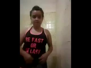 video لبوة مصرية بتتصور وهية ملطmp4 low quality mp4 sex