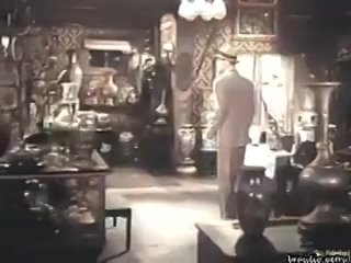 video 最新流出果哥精品大尺度白金版视频巨乳模特被潜沙发跪着给导演吃屌 g men vs o dragao negro ep02 a inquisiçao japonesa 1943 sex