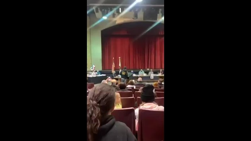 video 最新流出果哥精品大尺度白金版视频巨乳模特被潜沙发跪着给导演吃屌 vid 20220112 091720 051 mp4 sex