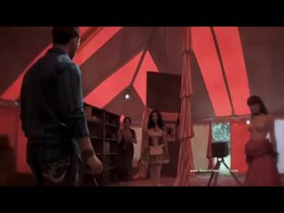 video криста кэмпбелл николь рид mаньяк 2 территория криков christa campbell nicole rae maniacs field of screams 2010 sex