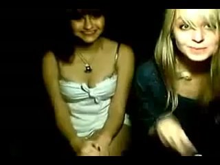 video девушка показала грудь по скайпу развод sex