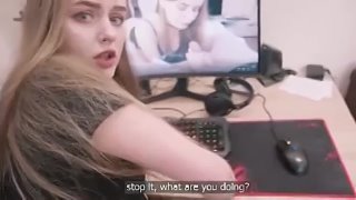video спалил жопастую дочь за мастурбацией и вставил в неё порно sex трах fuck домашнее porno teen hom sex