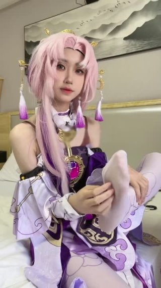video 超美coser符玄小姐姐玉足把玩直拍2 mp4 sex