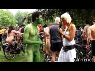 video голые велосипедисты и журналистка sex